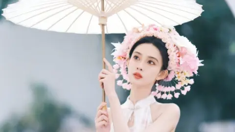 女孩遭欺凌